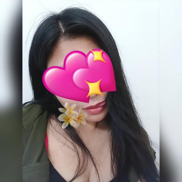 モナ(新人)28才プロフィール写真