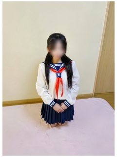 新人『ひびき（１９歳）』ちゃん♪【未経験☆ちっちゃくて可愛い女の子】