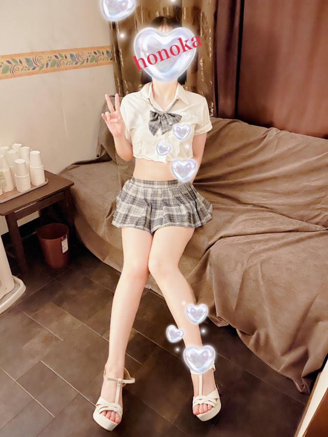 只今、大人気、当店オススメのセラピスト出勤中です。