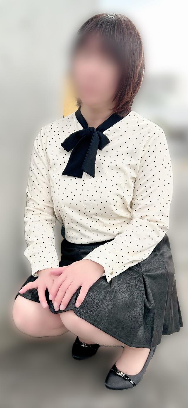 しおり♡写真ＵＰ♪土日プレミア出勤 | ミセス☆ルビー 